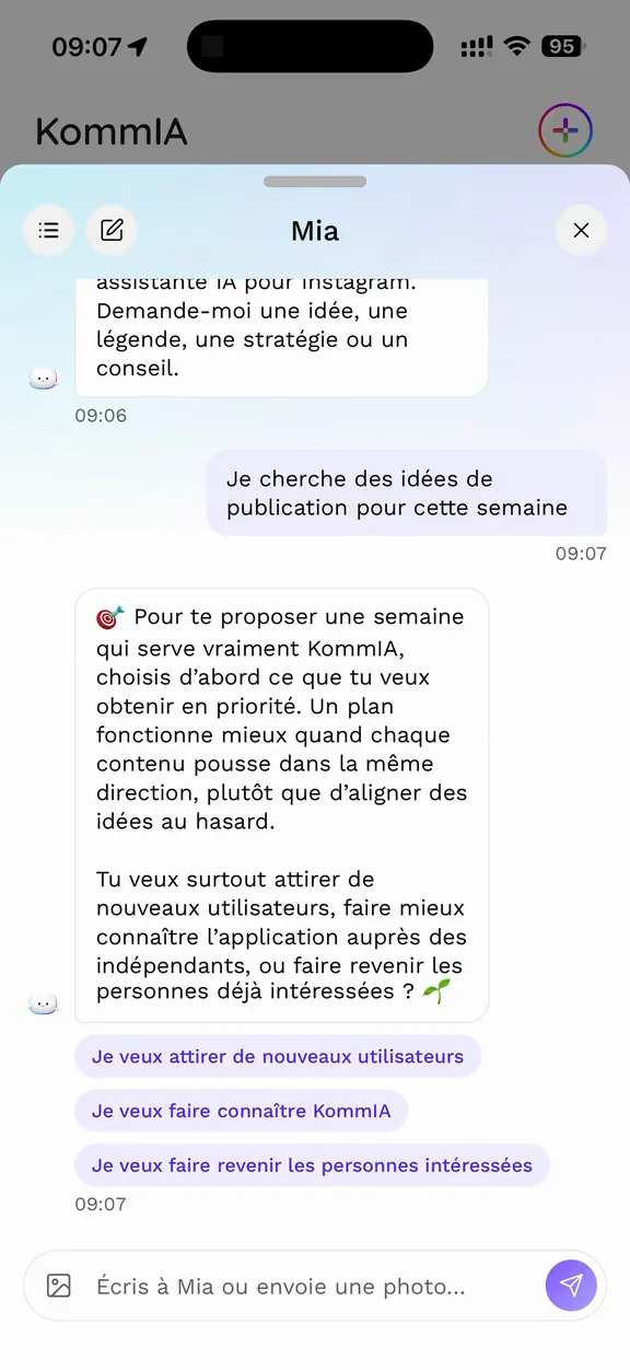 Une conversation avec Mia dans KommIA : la demande d'idées pour la semaine, puis sa réponse et ses propositions à choisir d'un tap